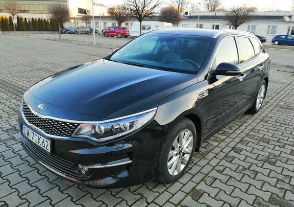 kia warszawa Kia Optima cena 50000 przebieg: 200000, rok produkcji 2017 z Warszawa